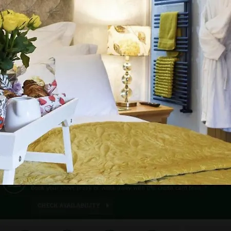 Luxury One Bedroomed With Hot Tub *