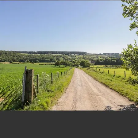 Ferienhaus Luxury One Bedroomed With Hot Tub Staintondale